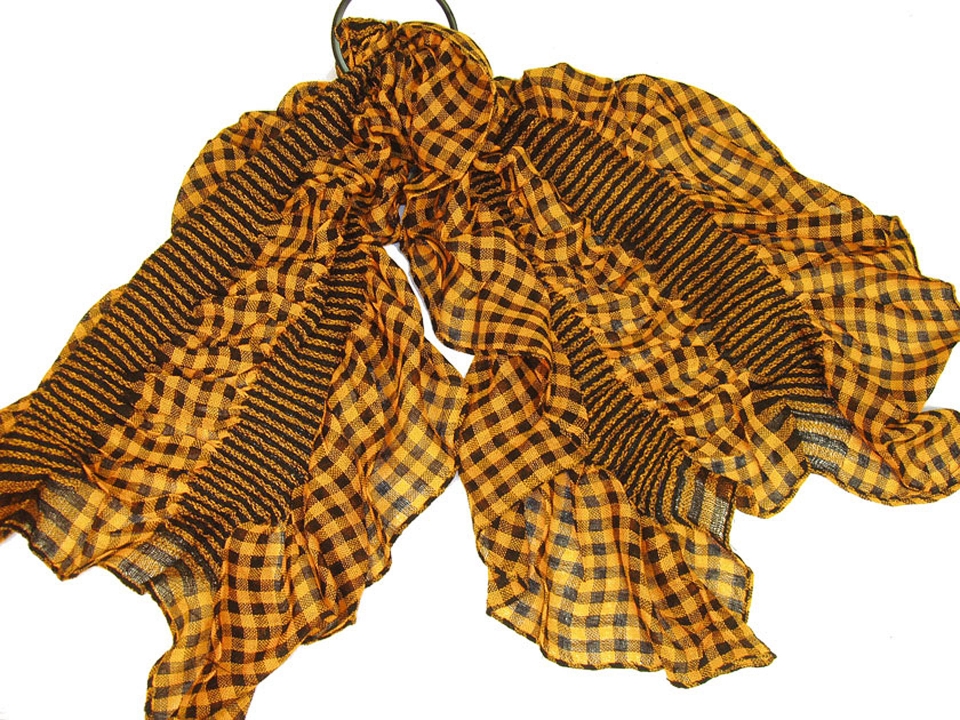 Ruffled Checkered Print Scarf